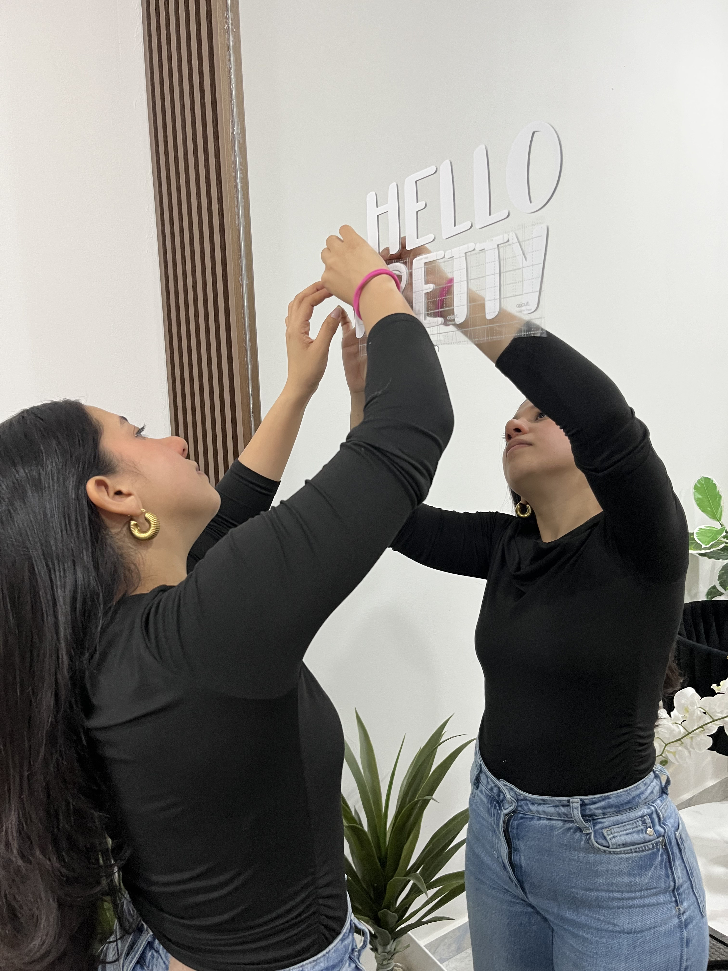 Instalación Hello Pretty